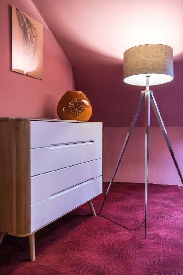 Spacious And Quiet Attic Flat In Centre 프라하 외부 사진
